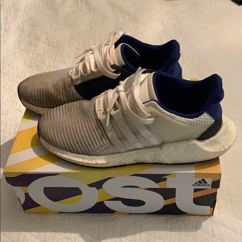 Size 9.5 EQT boost shoes
